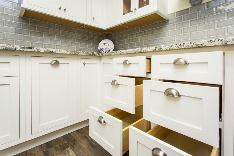 7 Types of Doors and Drawers You Can Try in Your Next Kitchen Remodel
